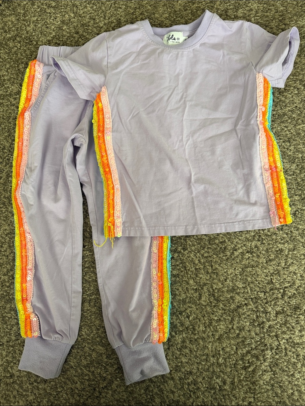 Lola + the Boys lilac 2-piece set